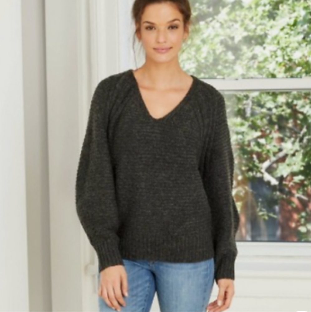 New Universal Thread Balloon Sleeve V-Neck Pullover Sweater Chunky Soft …